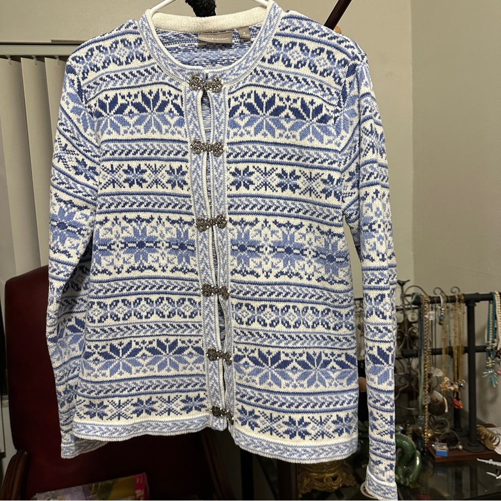 Croft & Barrow Blue White Fair Isle Nordic Cardigan Sweater Clasp Size S